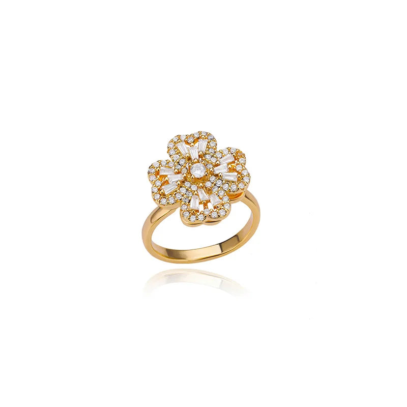 Clover Rings