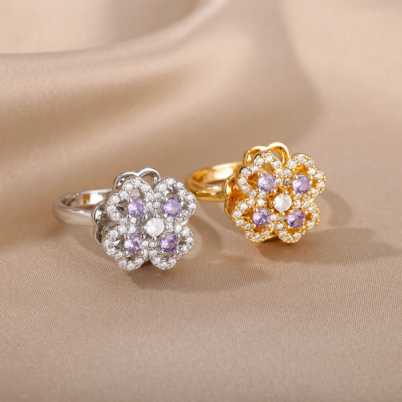 Clover Rings