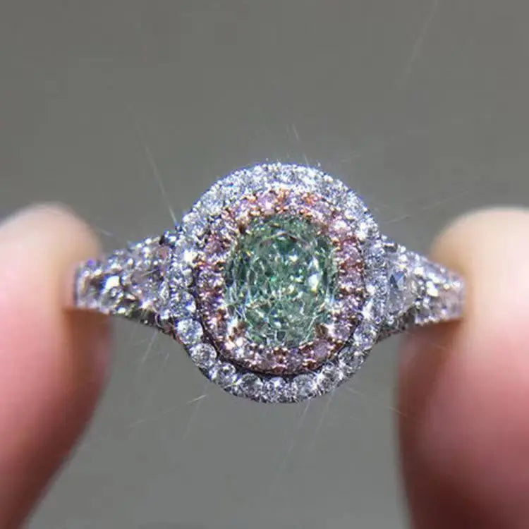 Luxurious Silver Ring