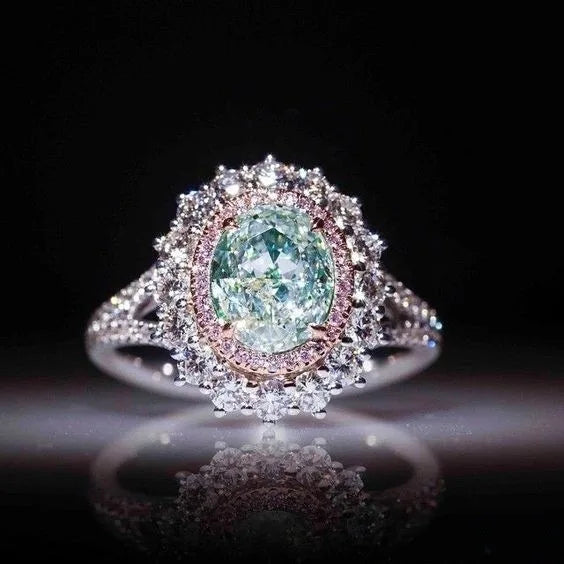 Luxurious Silver Ring